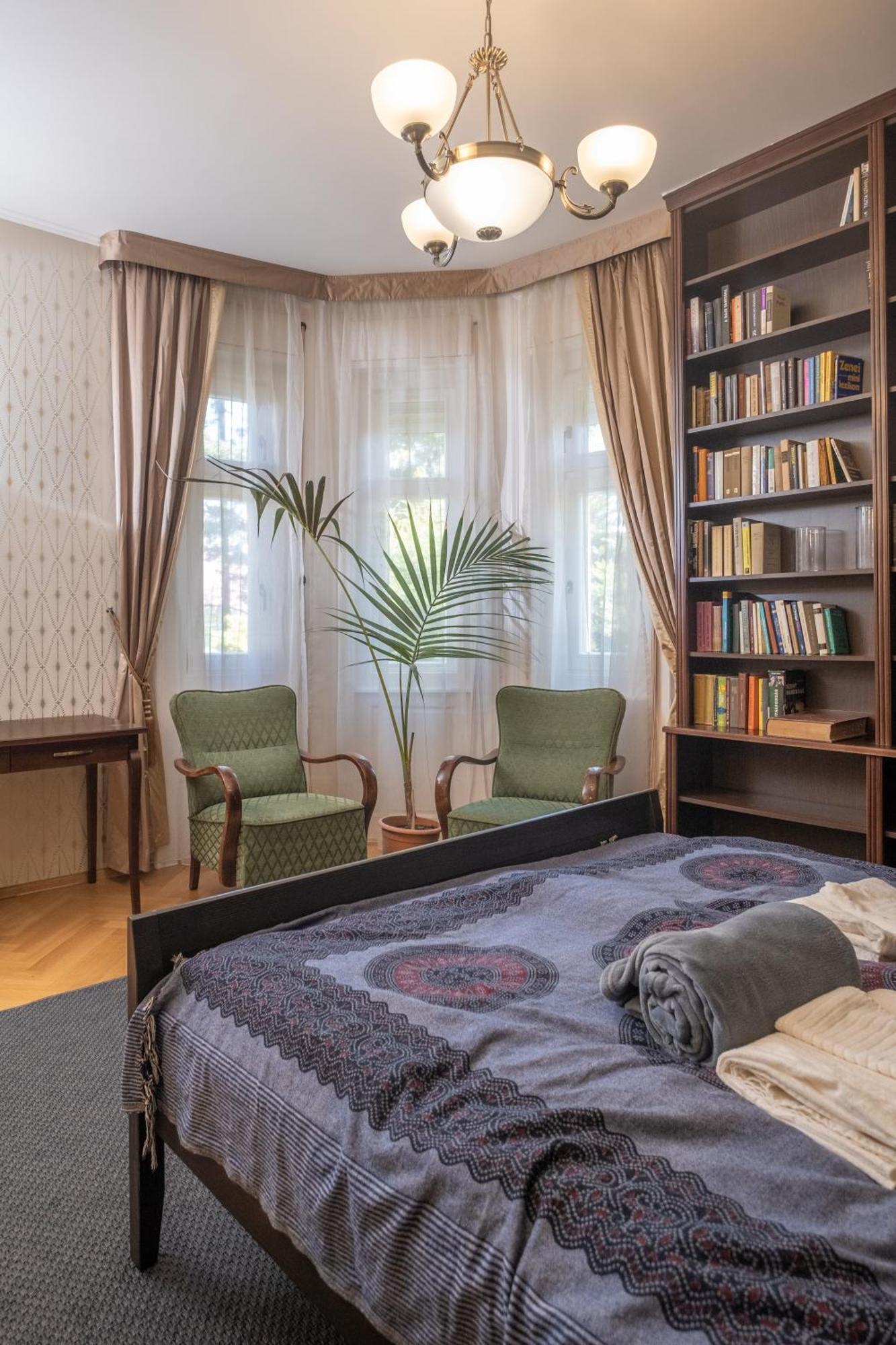 Giovanni'S Airport House Budapest Bagian luar foto