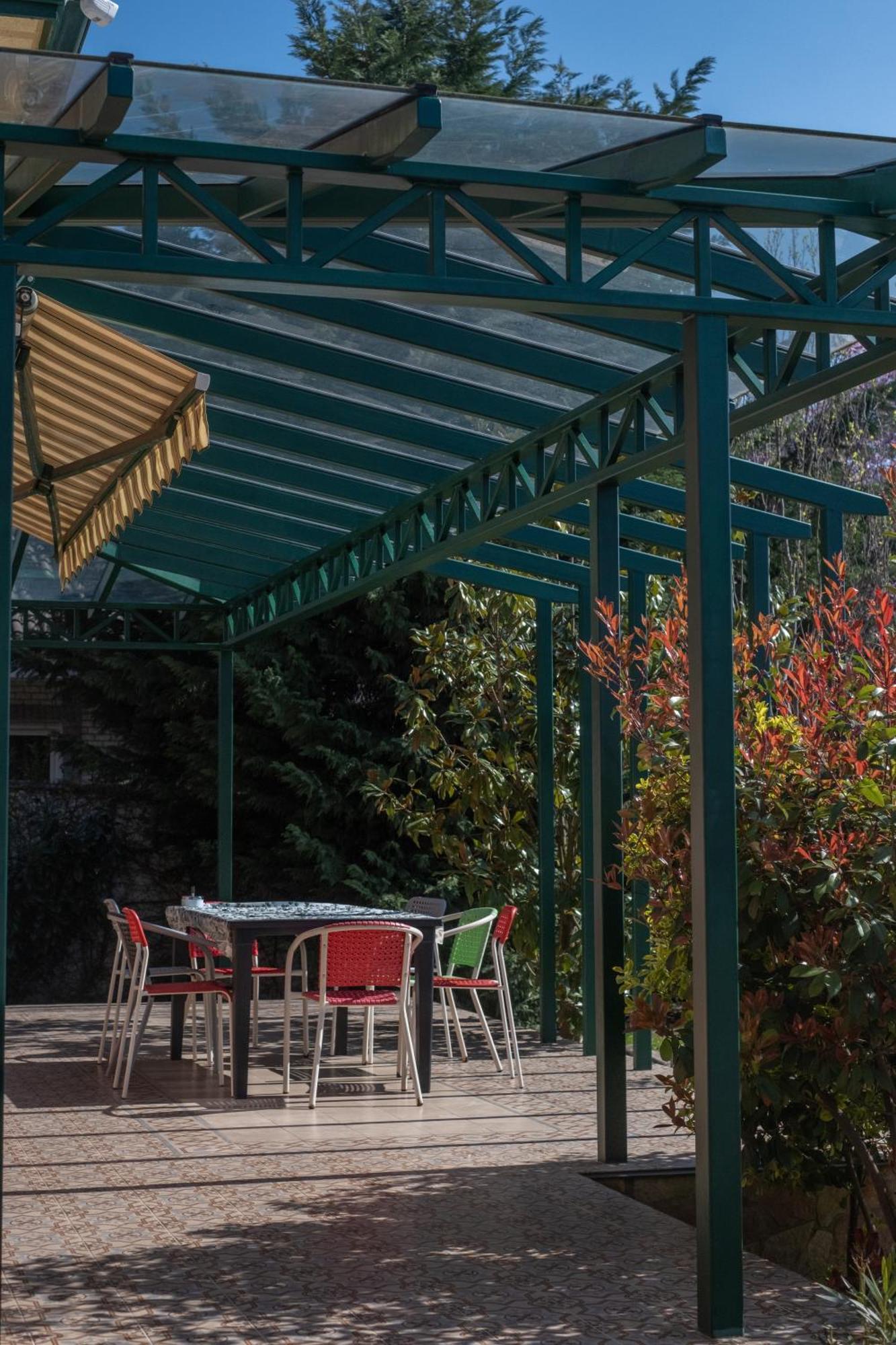 Giovanni'S Airport House Budapest Bagian luar foto